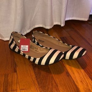 NWT Black and White Stripe Flats